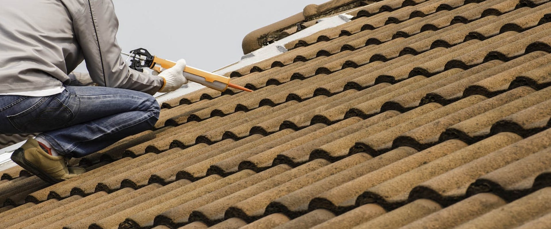 A Complete Guide to Roof Repair and Replacement