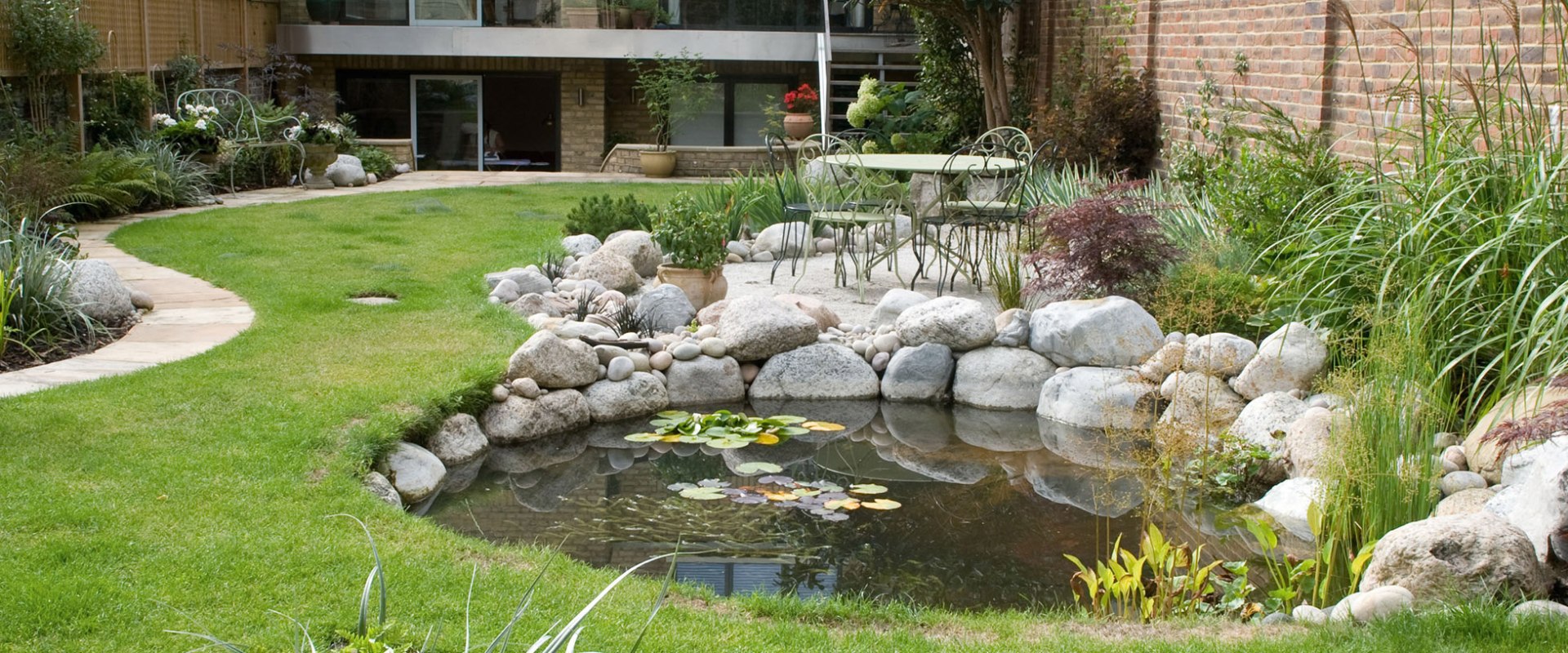 10 Landscaping and Gardening Tips for Your Next Home Improvement Project